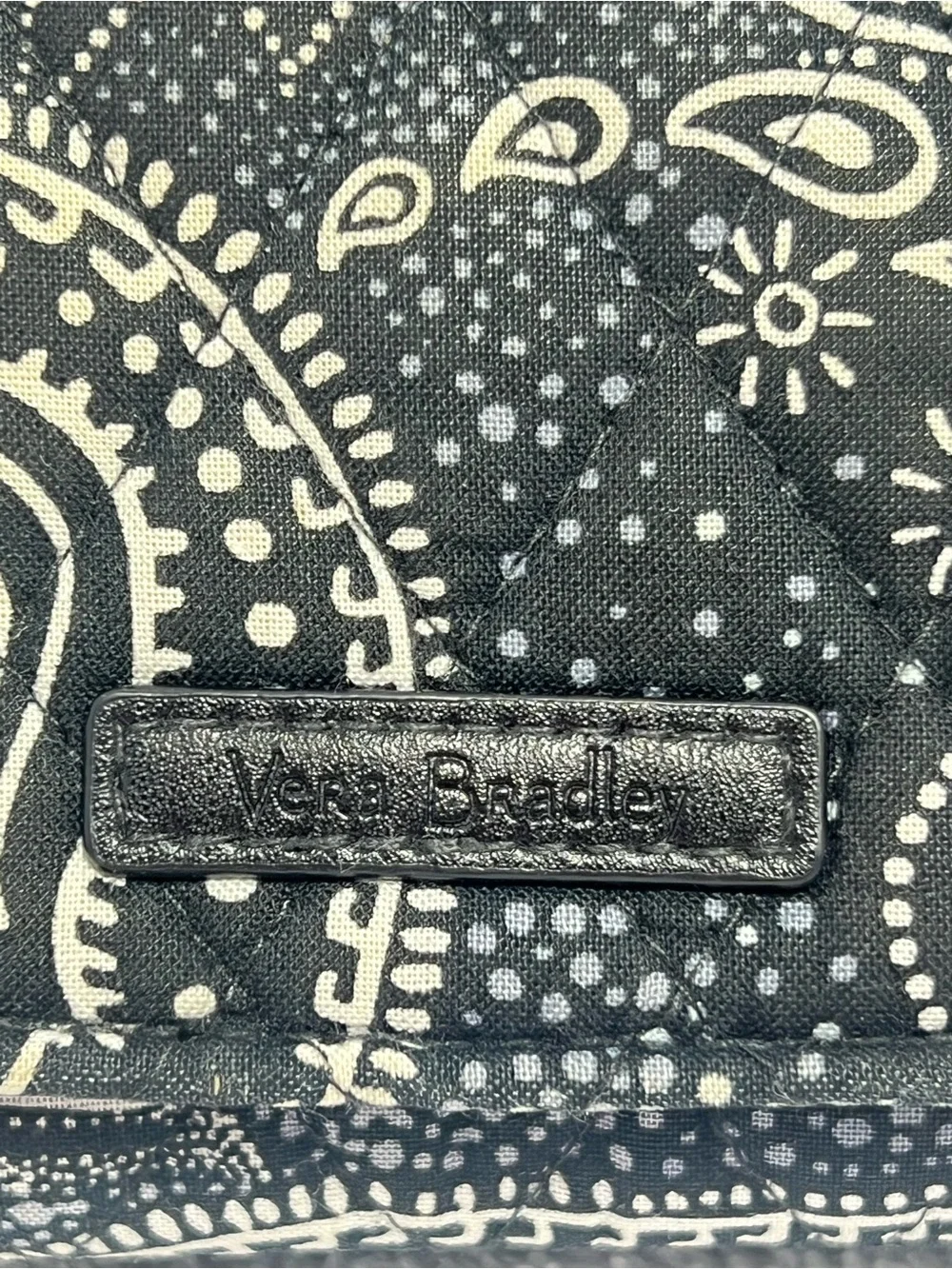 Vera Bradley RFID Mini Tri-Fold Wallet Black and White Paisley Quilted - Picture 2 of 11